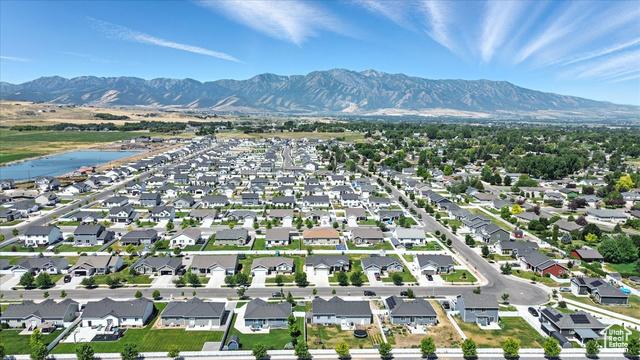 Hyrum, Utah, 84319, United States, 5 Bedrooms Bedrooms, ,3 BathroomsBathrooms,Residential,For Sale,1975409