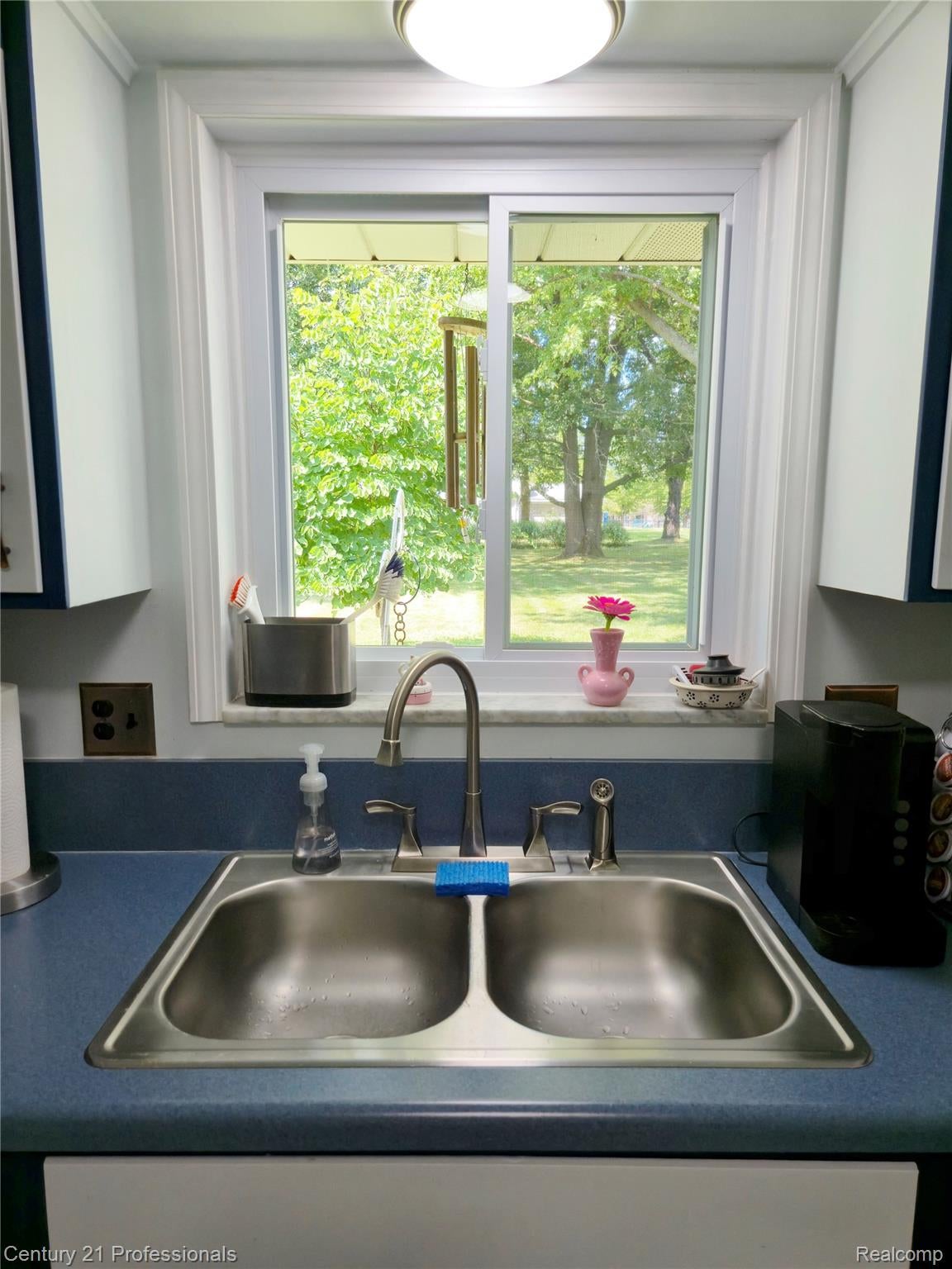 RochesterHills, Michigan, 48309, United States, 3 Bedrooms Bedrooms, ,3 BathroomsBathrooms,Residential,For Sale,1973960