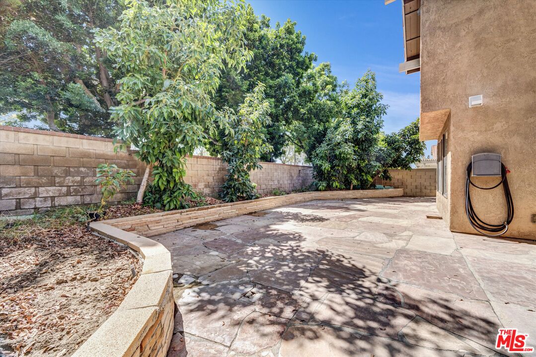 Castillo , Irvine, CA 92620
