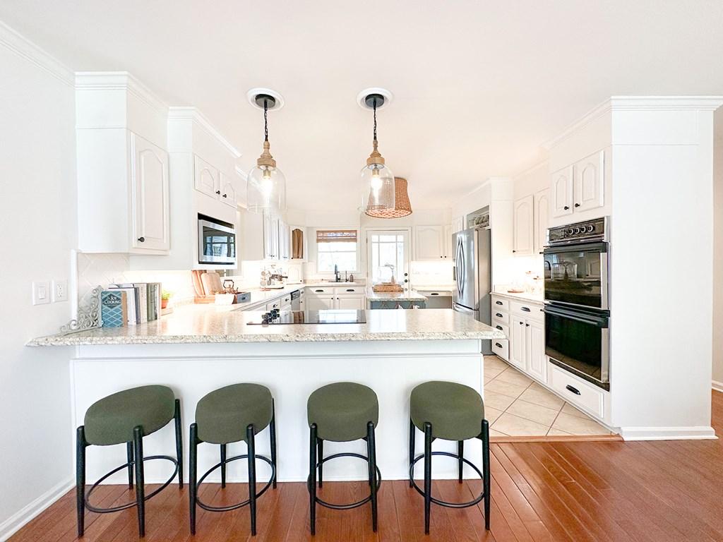 Calhoun, Georgia, 30701, United States, 4 Bedrooms Bedrooms, ,3 BathroomsBathrooms,Residential,For Sale,1762093
