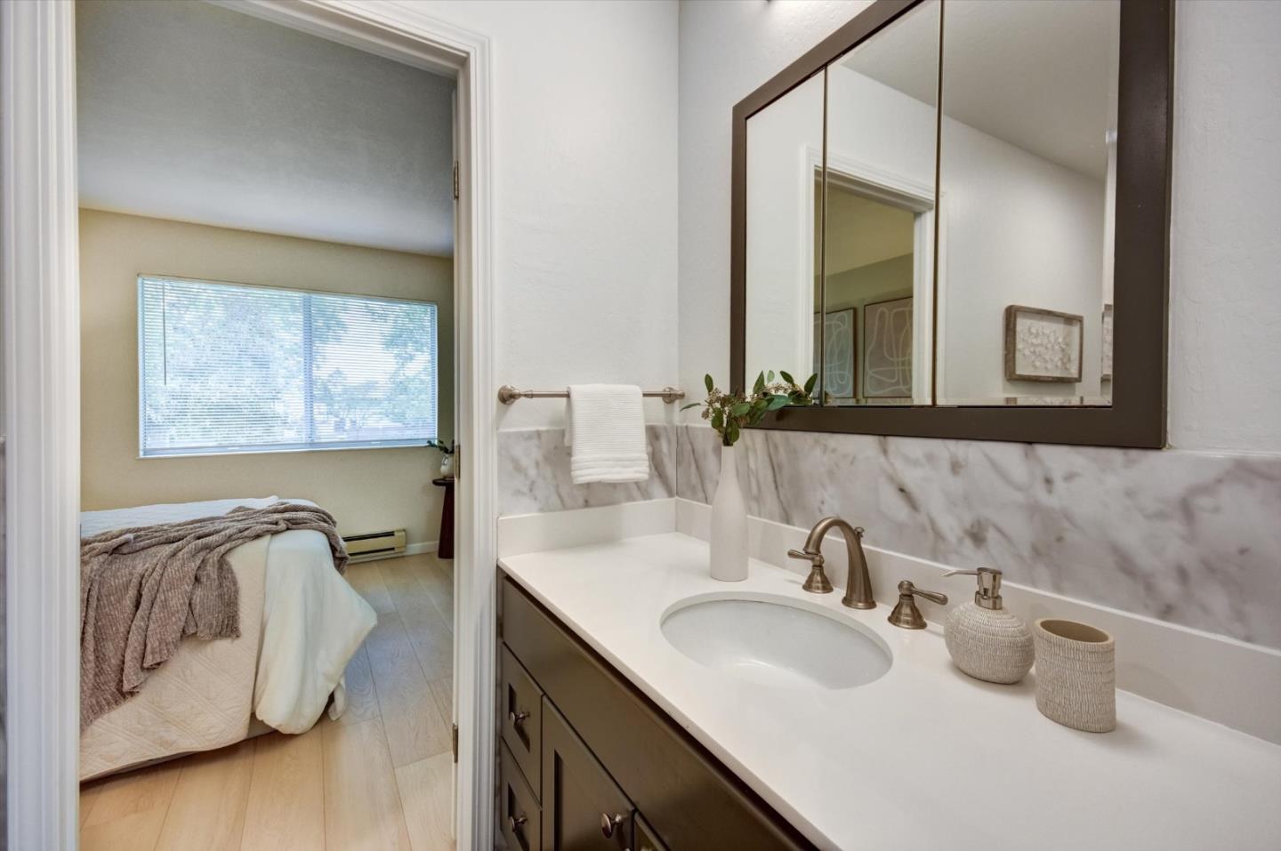 Sunnyvale, California, 94086, United States, 3 Bedrooms Bedrooms, ,2 BathroomsBathrooms,Residential,For Sale,1847517