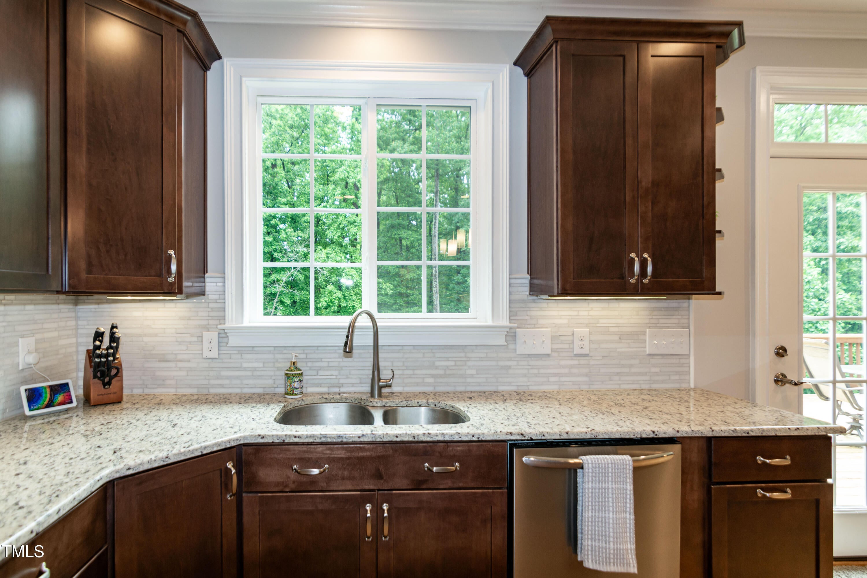 Raleigh, North Carolina, 27606, United States, 4 Bedrooms Bedrooms, ,4 BathroomsBathrooms,Residential,For Sale,1794802