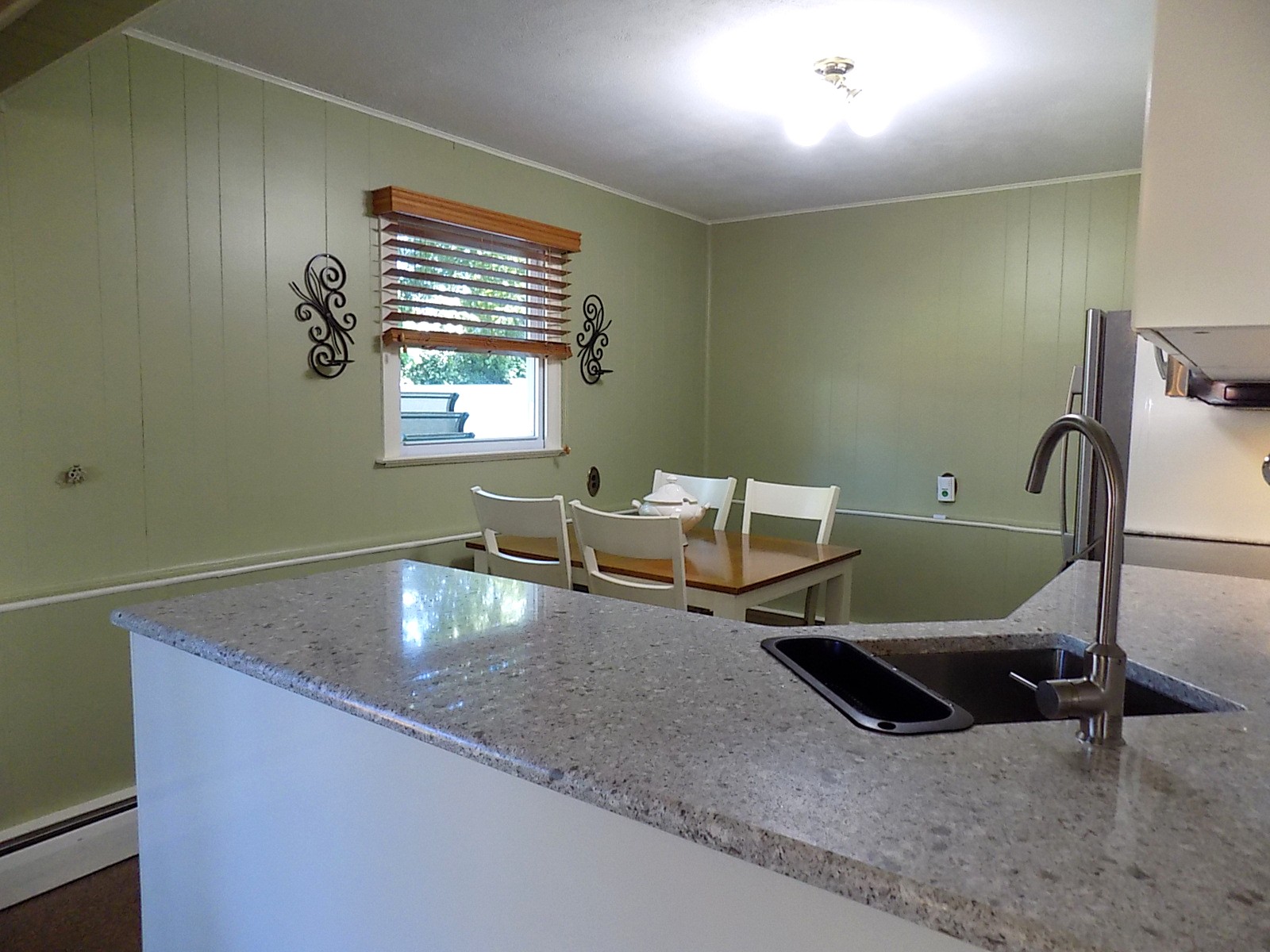Pompton Plains, New Jersey, 07444, United States, 3 Bedrooms Bedrooms, ,2 BathroomsBathrooms,Residential,For Sale,1937203