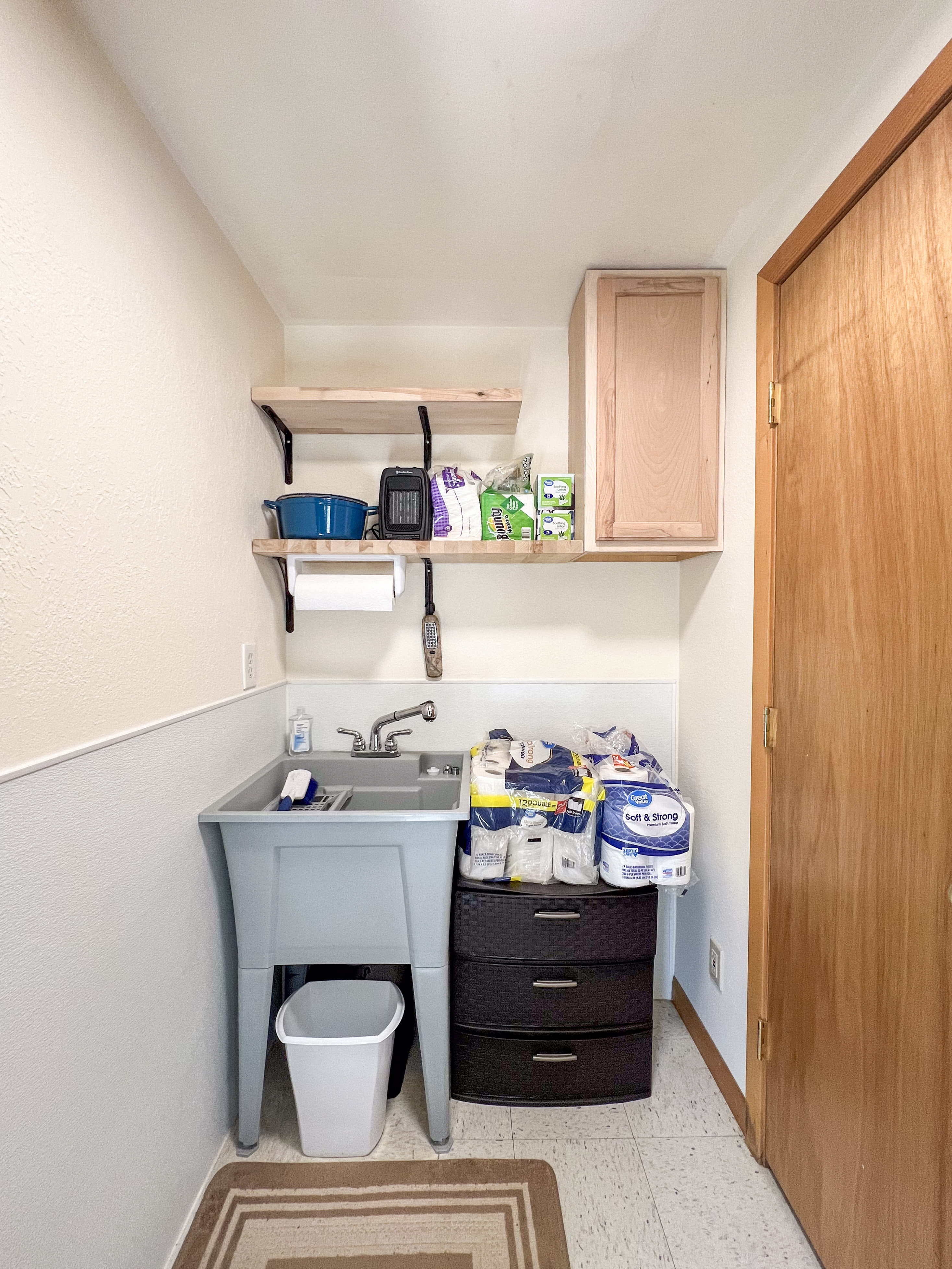 Colville, Washington, 99114, United States, 2 Bedrooms Bedrooms, ,2 BathroomsBathrooms,Residential,For Sale,1928739