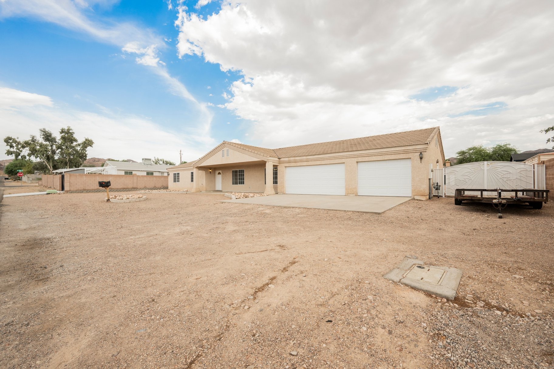  Rare Half Acre Opportunity in Henderson HOA, RV Hookups, Endless Potential - 物件實景