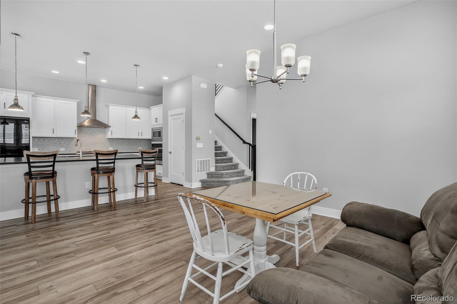 Aurora, Colorado, 80019, United States, 4 Bedrooms Bedrooms, ,3 BathroomsBathrooms,Residential,For Sale,1901325