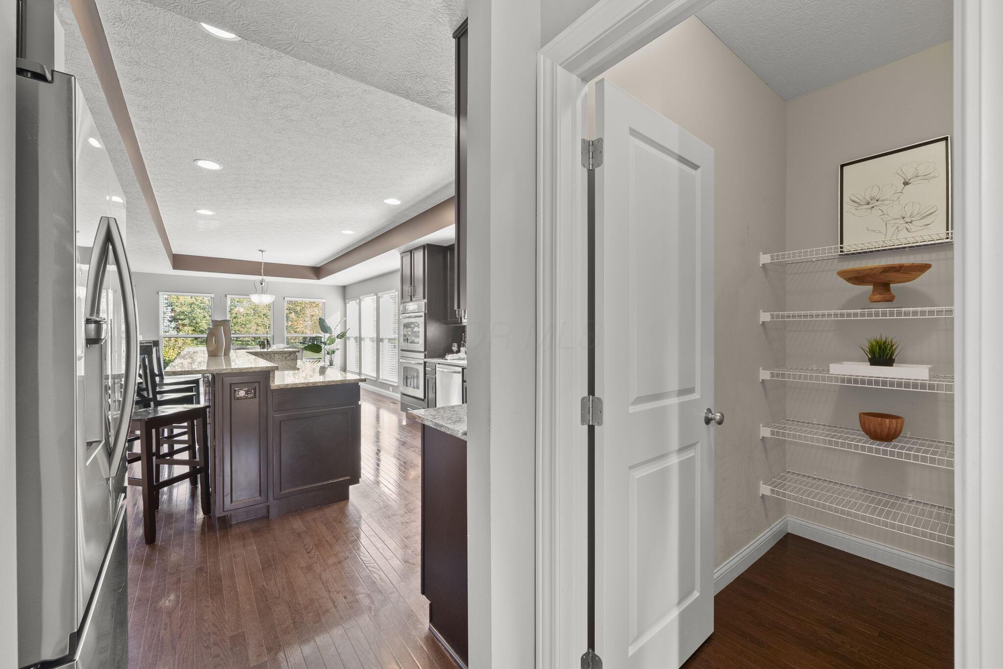 Powell, Ohio, 43065, United States, 5 Bedrooms Bedrooms, ,5 BathroomsBathrooms,Residential,For Sale,1988967