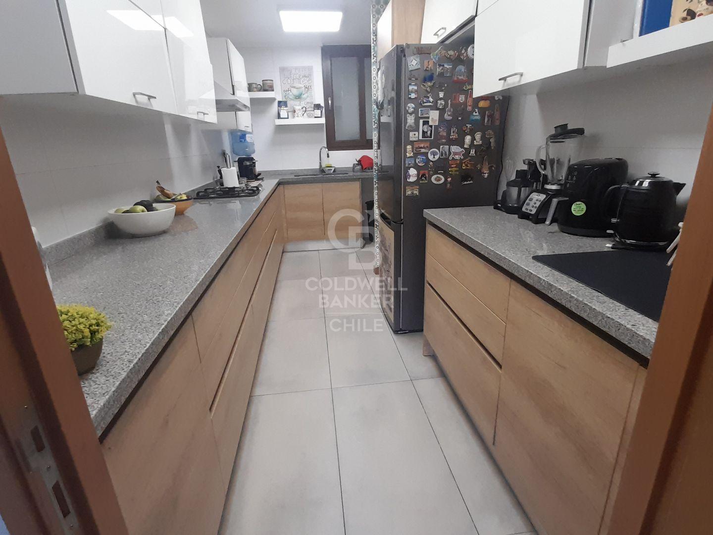 La Reina, Chile, 4 Bedrooms Bedrooms, ,3 BathroomsBathrooms,Residential,For Sale,1962550