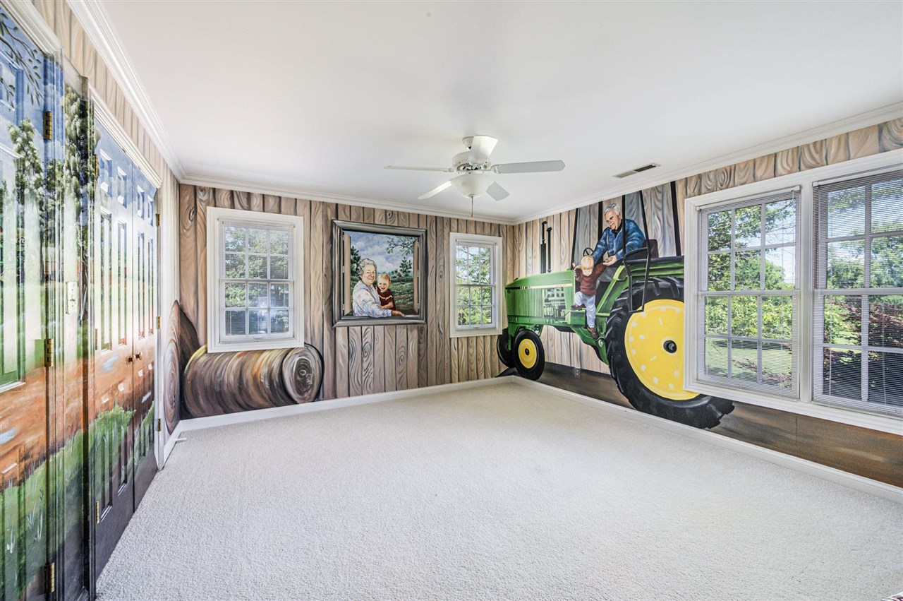 Bowling Green, Kentucky, 42103, United States, 4 Bedrooms Bedrooms, ,4 BathroomsBathrooms,Residential,For Sale,1868382