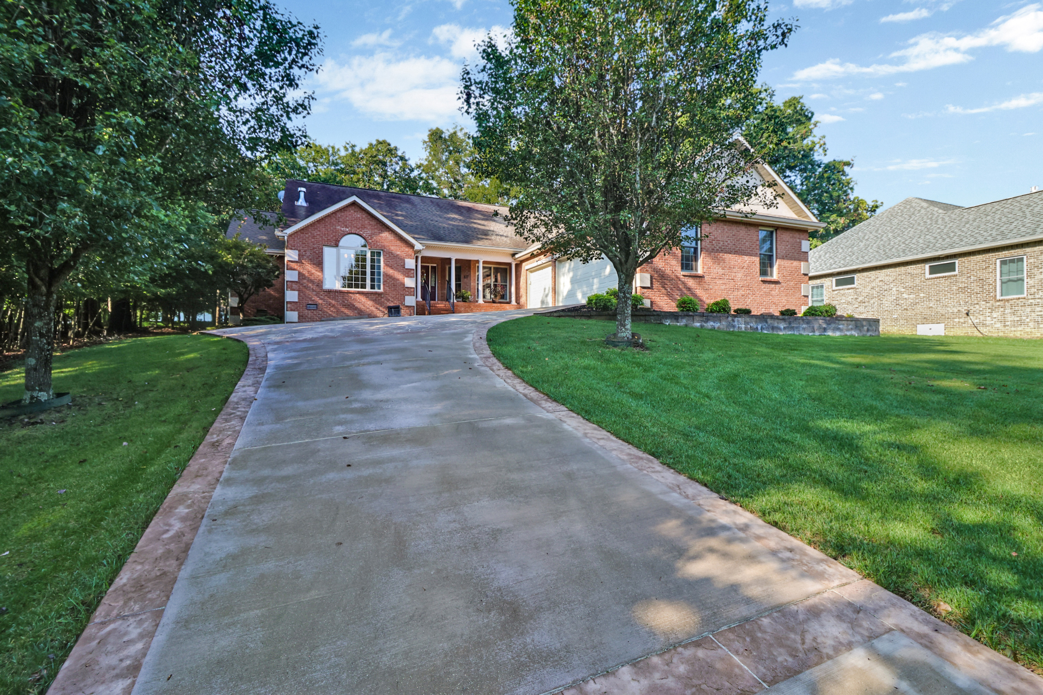 Fairfield Glade, Tennessee, 38558, United States, 3 Bedrooms Bedrooms, ,2 BathroomsBathrooms,Residential,For Sale,1945006