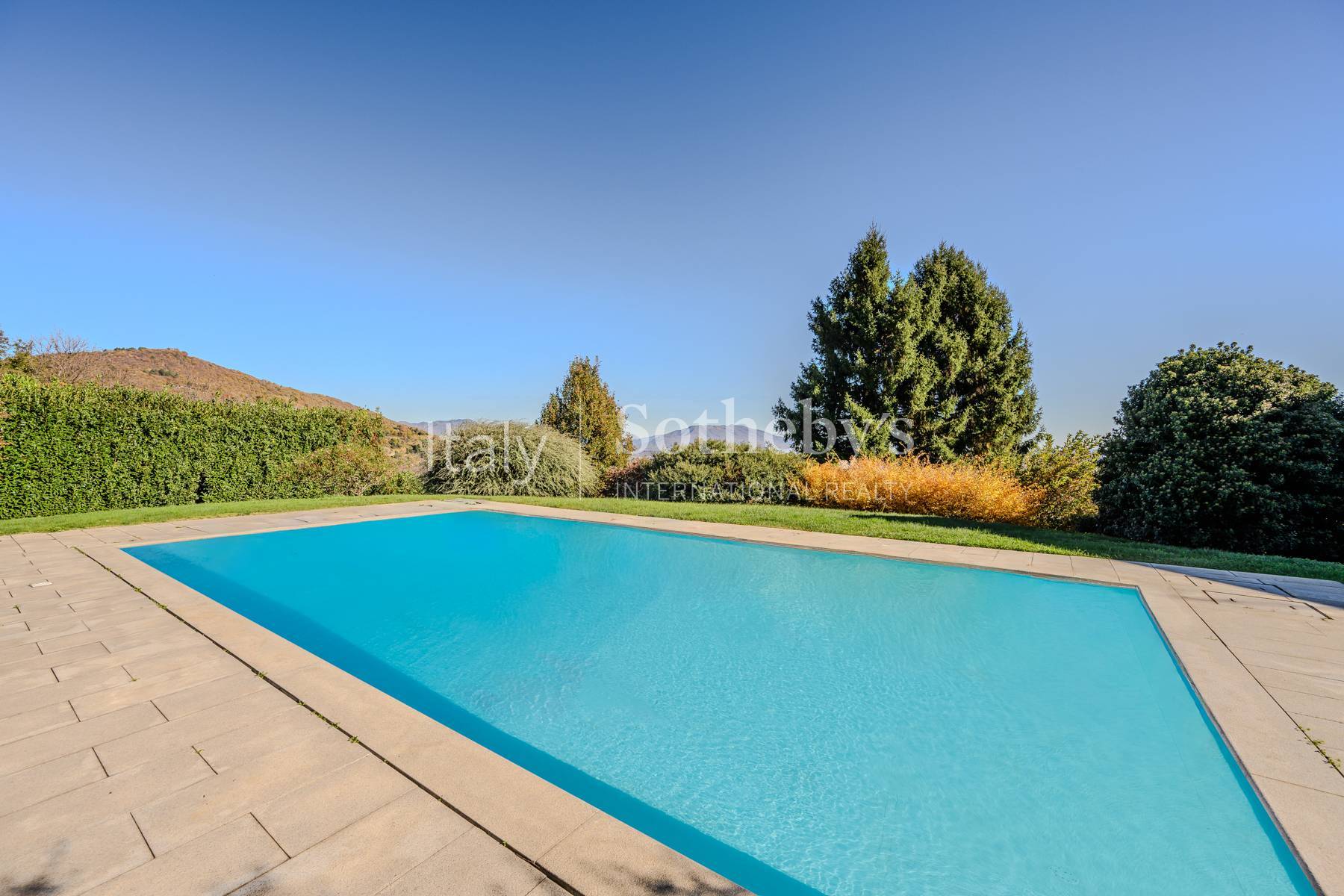  Villa with Lake Views and Gio Ponti Detailing - 物件實景