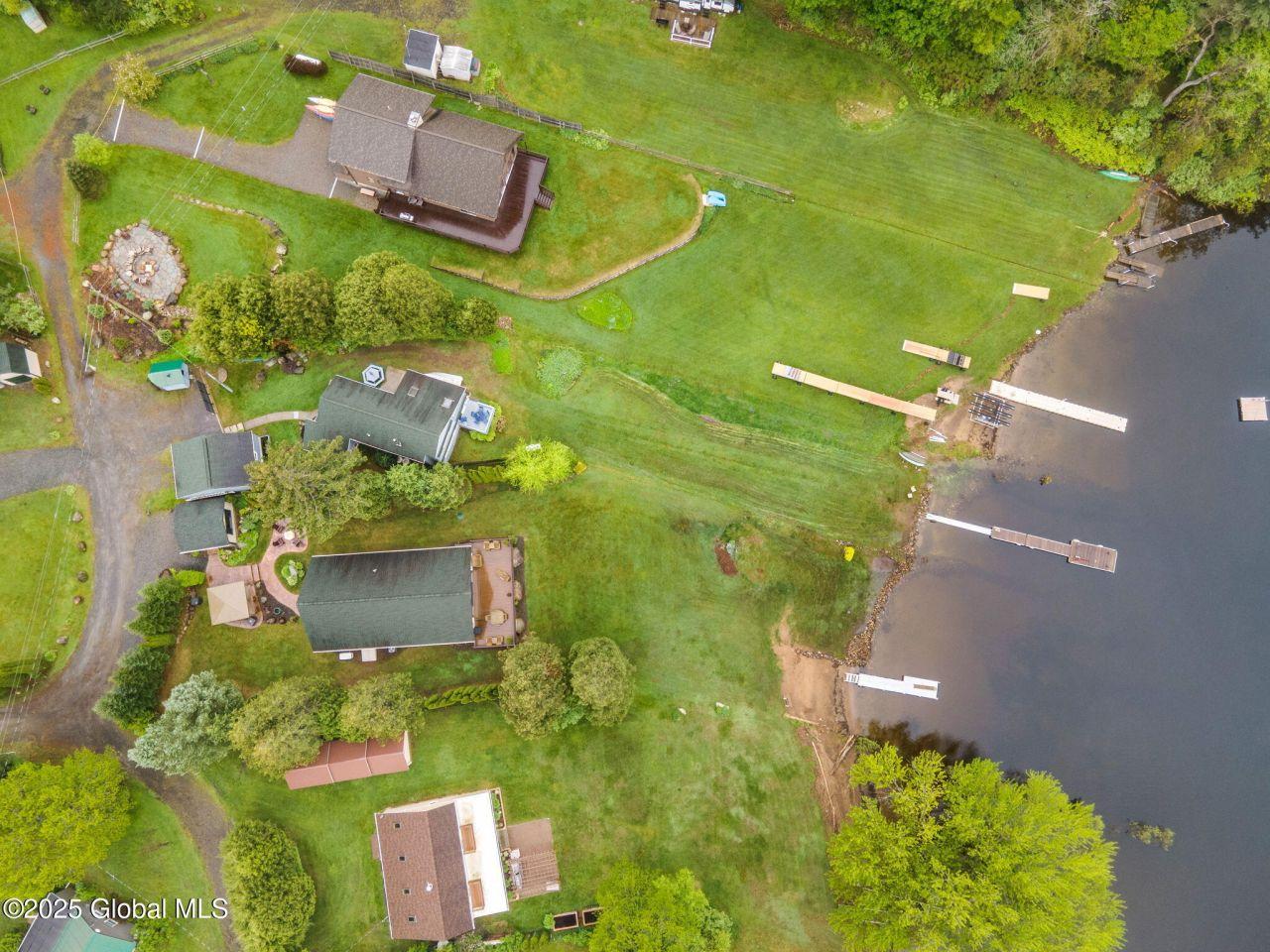 Gloversville, New York, 12078, United States, 2 Bedrooms Bedrooms, ,2 BathroomsBathrooms,Residential,For Sale,1828011