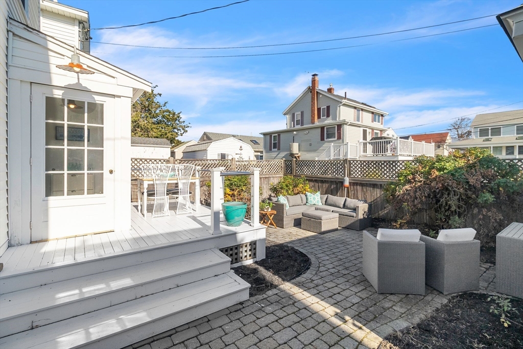 Weymouth, Massachusetts, 02191, United States, 3 Bedrooms Bedrooms, ,2 BathroomsBathrooms,Residential,For Sale,1876021