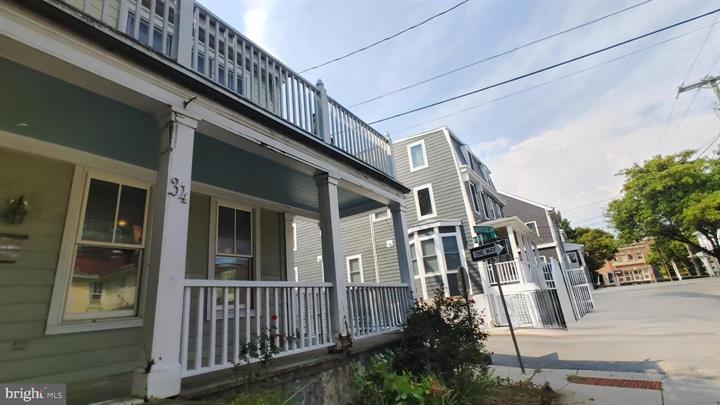 Annapolis, Maryland, 214010, United States, 3 Bedrooms Bedrooms, ,Residential,For Sale,1974284