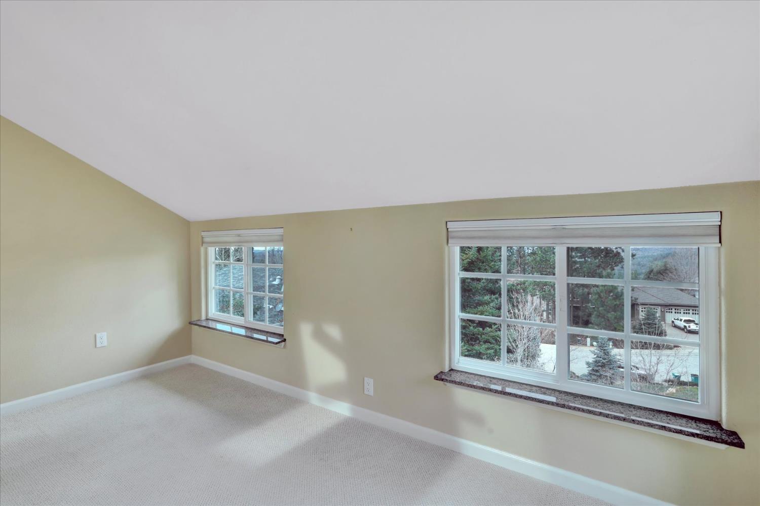 Grass Valley, California, 95945, United States, 3 Bedrooms Bedrooms, ,3 BathroomsBathrooms,Residential,For Sale,2012341