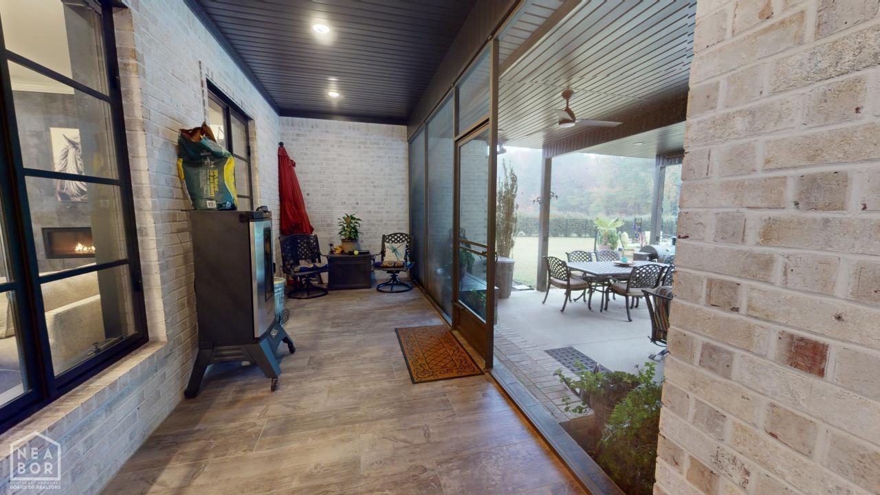 Jonesboro, Arkansas, 72405, United States, 5 Bedrooms Bedrooms, ,5 BathroomsBathrooms,Residential,For Sale,1983308