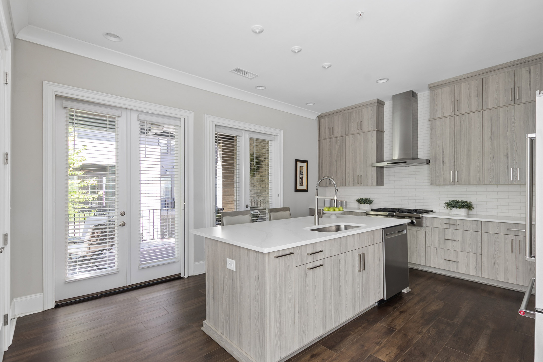  End-Unit Luxury Townhome at Aria - 物件實景