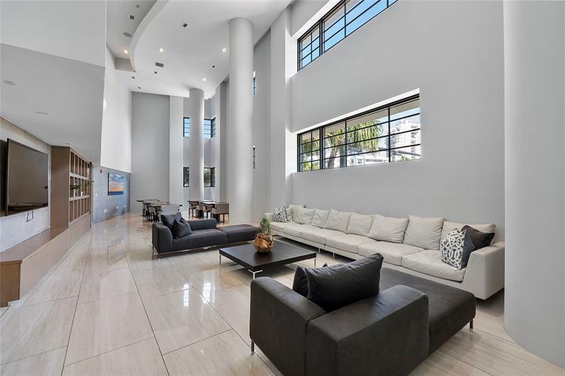 Miami Beach, Florida, 33141, United States, 2 Bedrooms Bedrooms, ,2 BathroomsBathrooms,Residential,For Sale,1990899