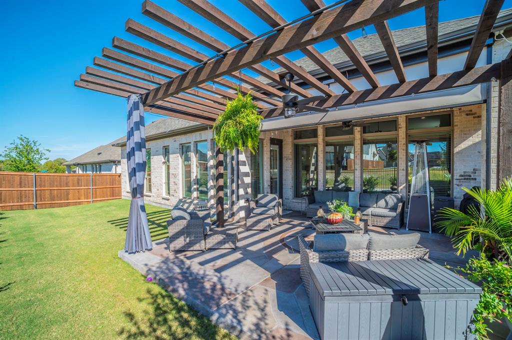 Midlothian, Texas, 76065, United States, 4 Bedrooms Bedrooms, ,4 BathroomsBathrooms,Residential,For Sale,2005390