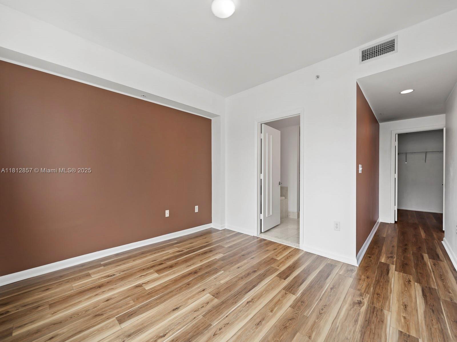 Miami, Florida, 33132, United States, 2 Bedrooms Bedrooms, ,2 BathroomsBathrooms,Residential,For Sale,1838941