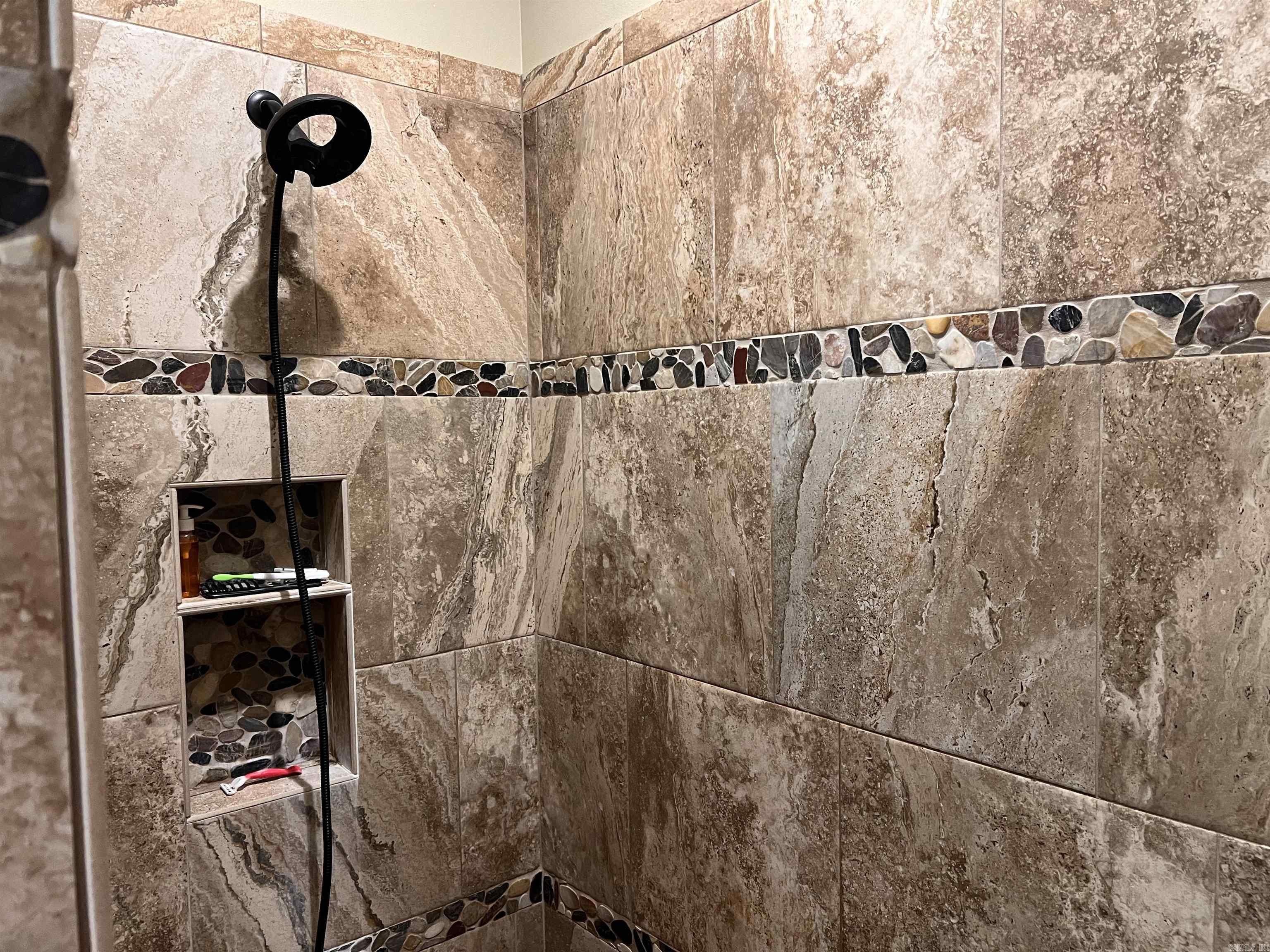 Hot Springs, Arkansas, 71913, United States, 3 Bedrooms Bedrooms, ,3 BathroomsBathrooms,Residential,For Sale,1976234