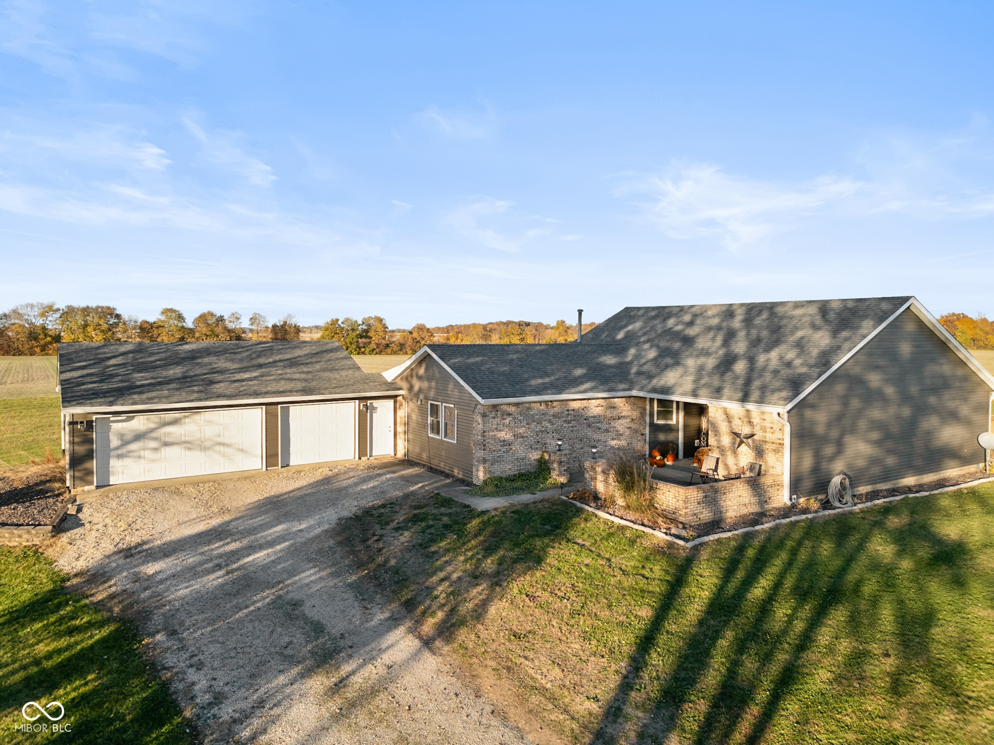 Edinburgh, Indiana, 46124, United States, 3 Bedrooms Bedrooms, ,2 BathroomsBathrooms,Residential,For Sale,1994228