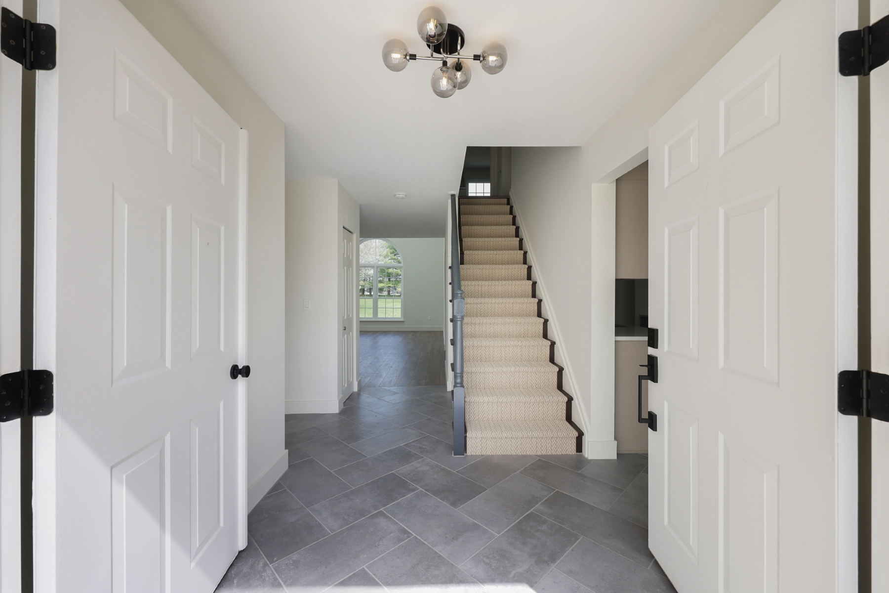 ?Chambers Brook? Townhome Offers Modern Luxury and Idyllic Surroundings - 物件實景