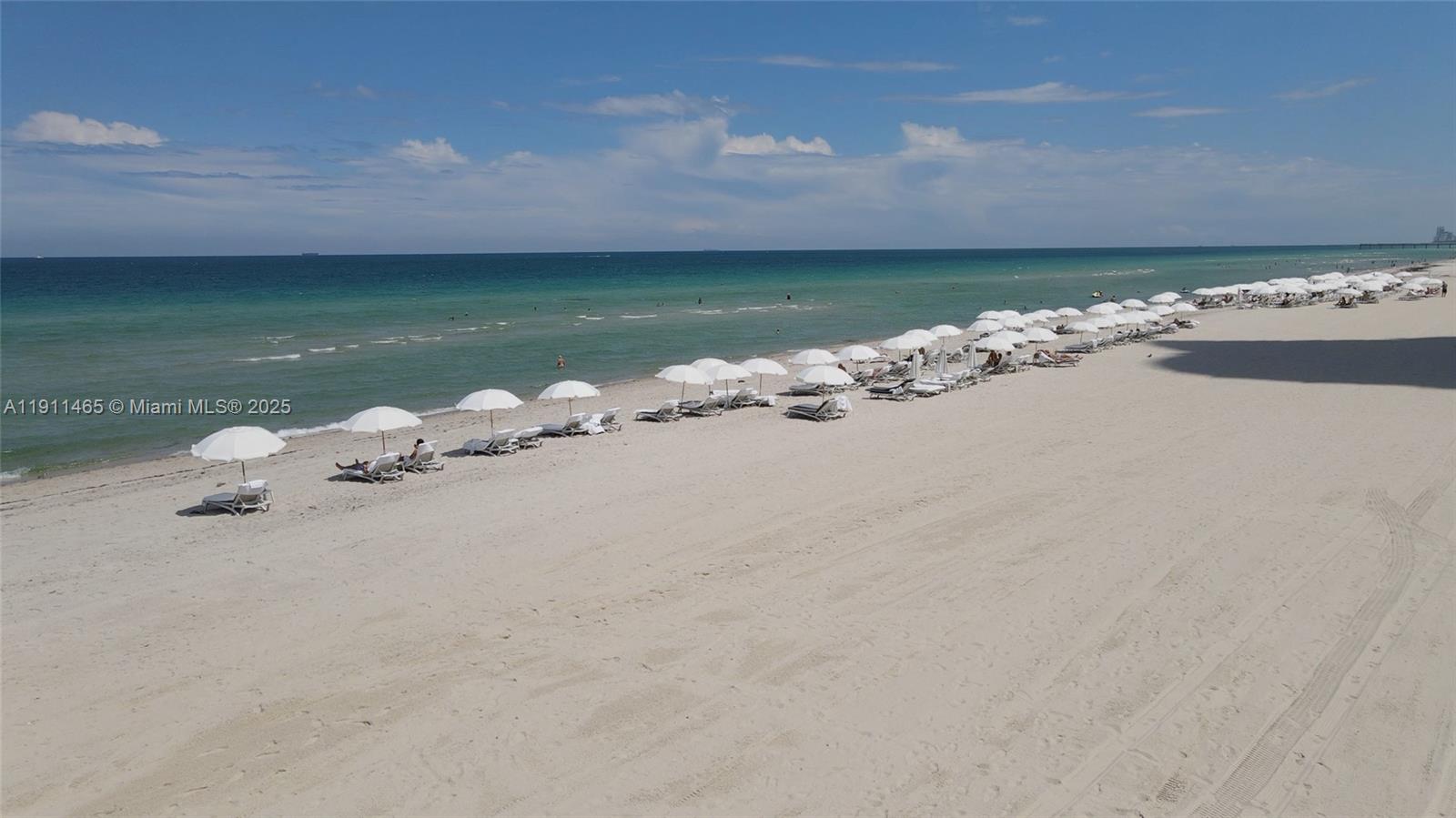 Sunny Isles Beach, Florida, 33160, United States, 3 Bedrooms Bedrooms, ,4 BathroomsBathrooms,Residential,For Sale,1991533