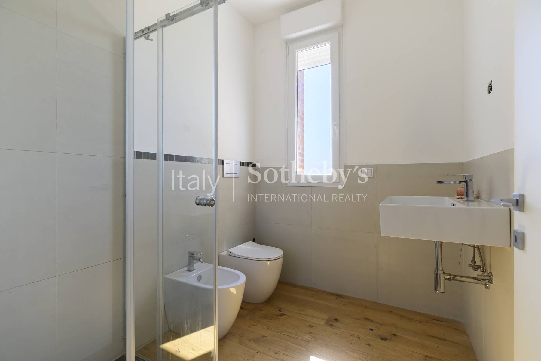  Renovated apartment with a livable terrace. - 物件實景