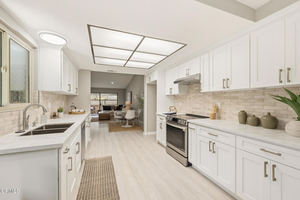 Camarillo, California, 93012, United States, 2 Bedrooms Bedrooms, ,2 BathroomsBathrooms,Residential,For Sale,2013759