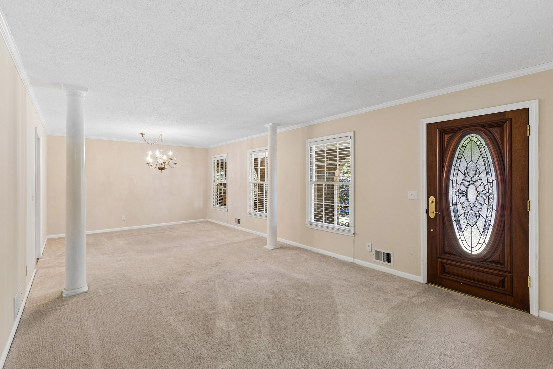  A Rare Opportunity to Enjoy Estate-Style Living in Sought-After Woodstock - 物件實景