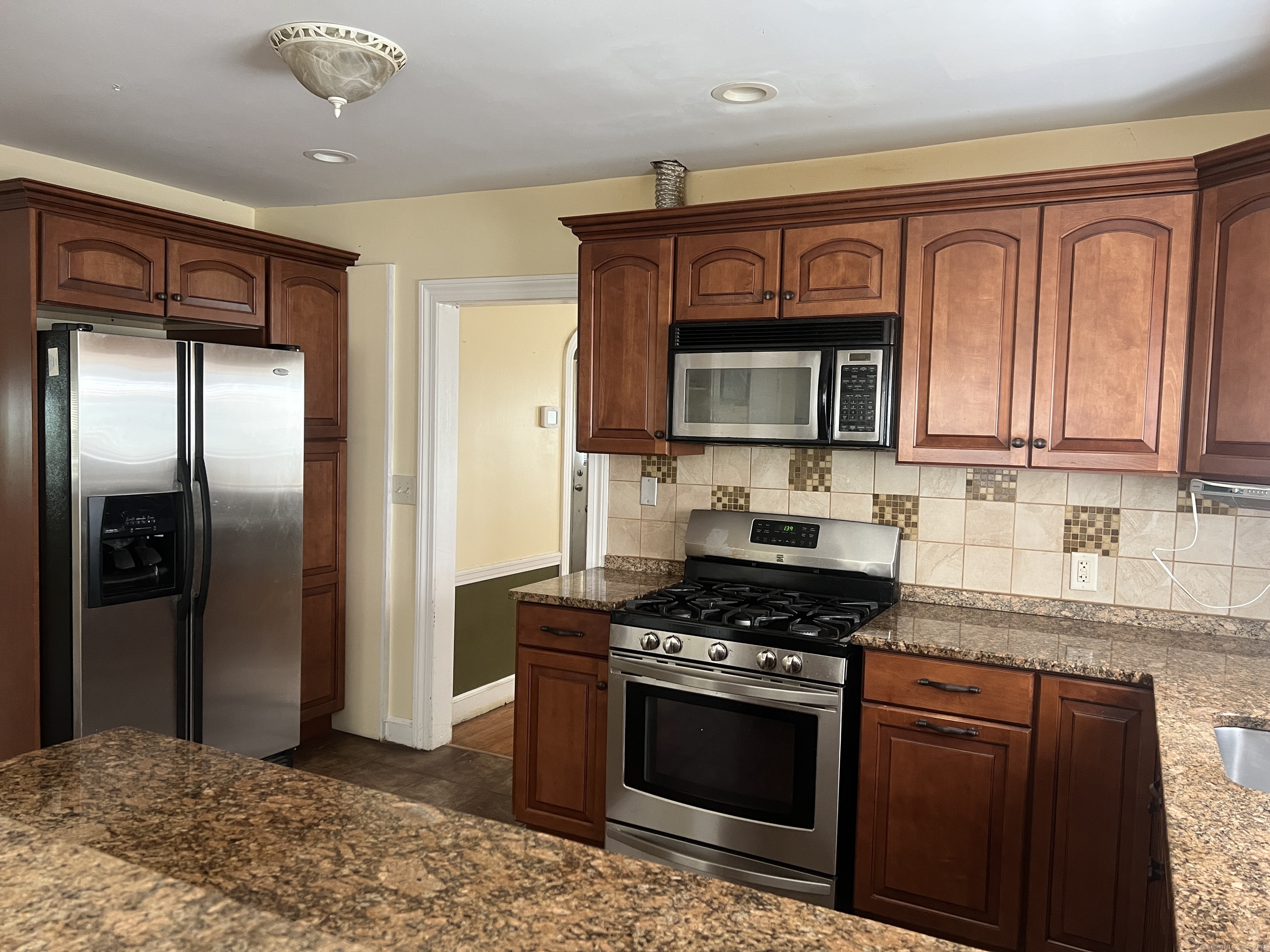 New Haven, Connecticut, 06511, United States, 5 Bedrooms Bedrooms, ,3 BathroomsBathrooms,Residential,For Sale,1826749
