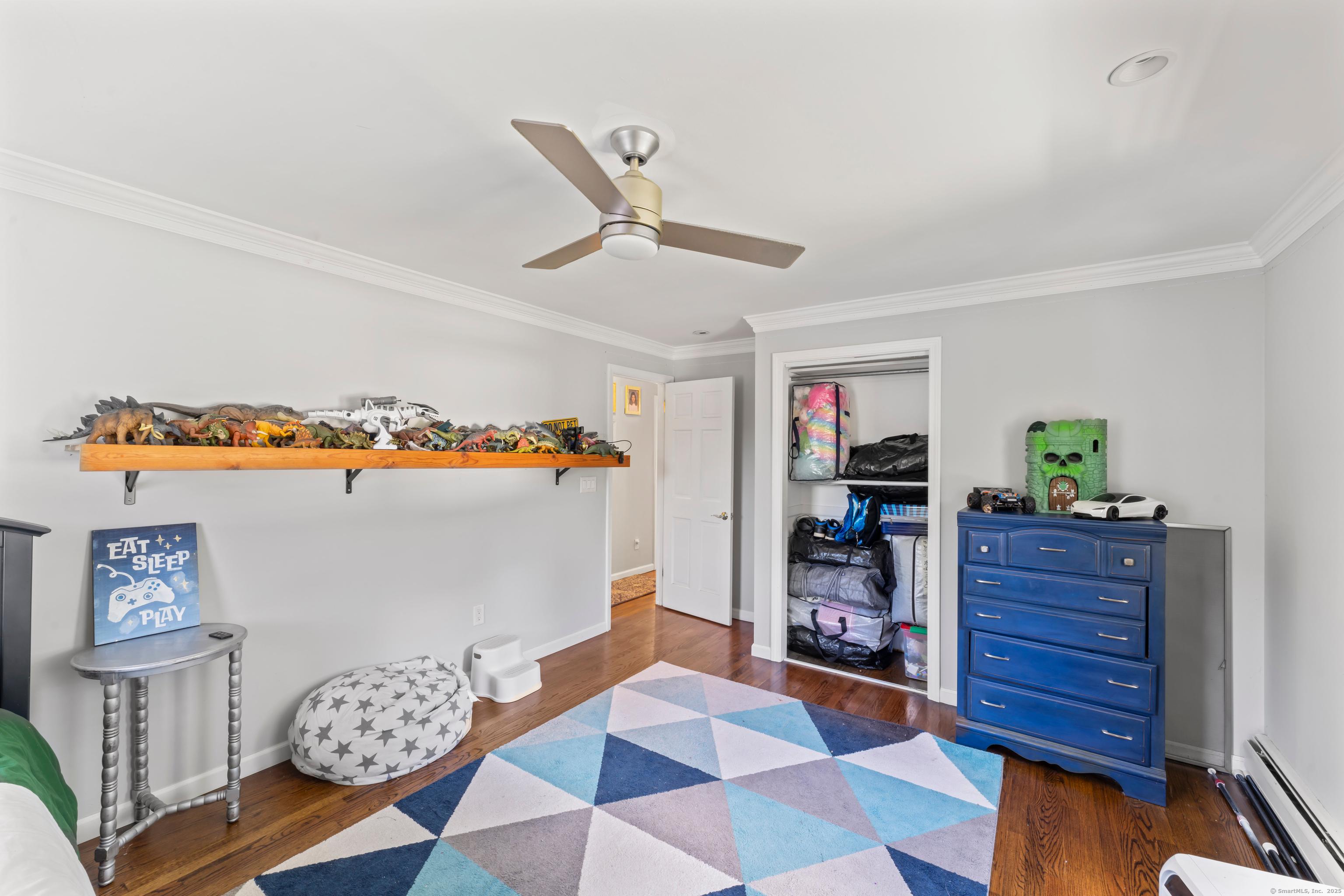Trumbull, Connecticut, 06611, United States, 4 Bedrooms Bedrooms, ,3 BathroomsBathrooms,Residential,For Sale,1937937
