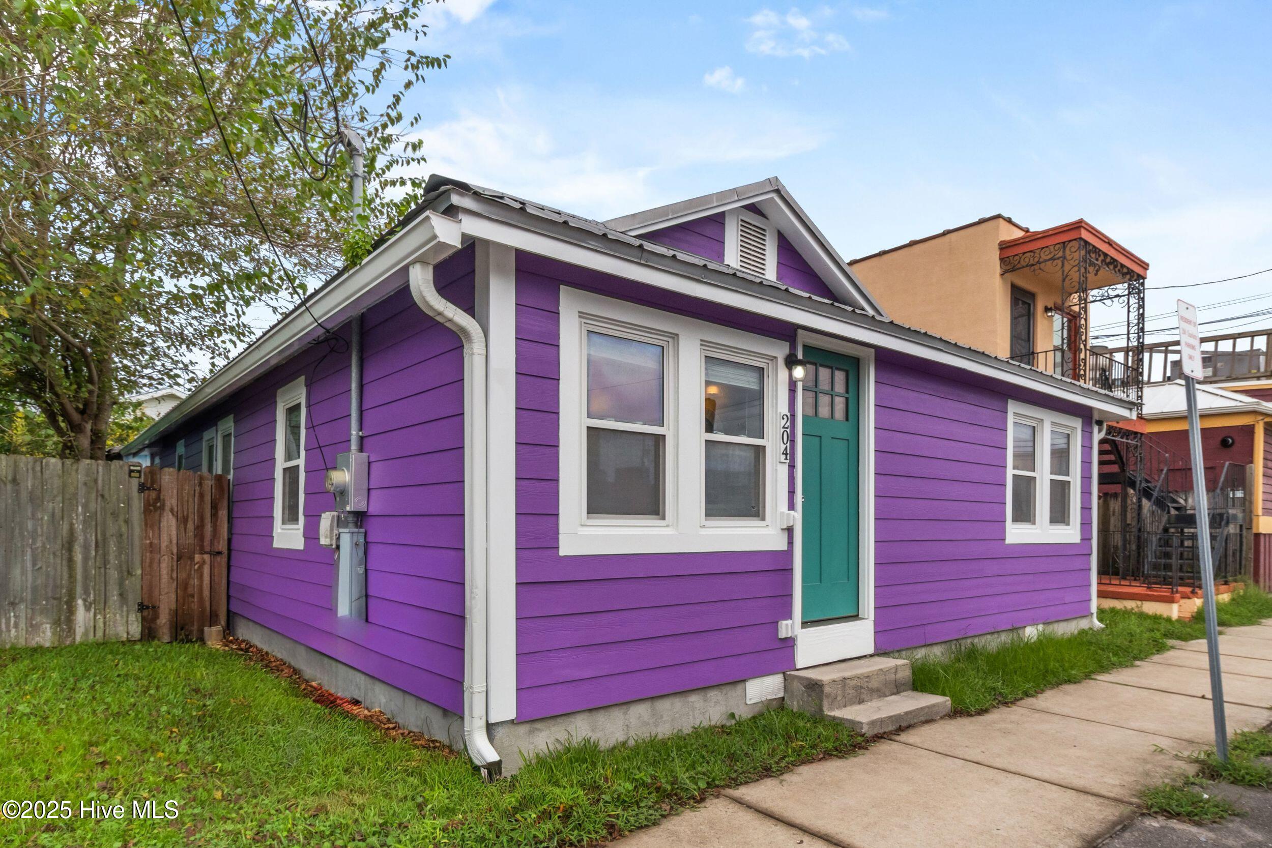 Carolina Beach, North Carolina, 28428, United States, 3 Bedrooms Bedrooms, ,2 BathroomsBathrooms,Residential,For Sale,1917395