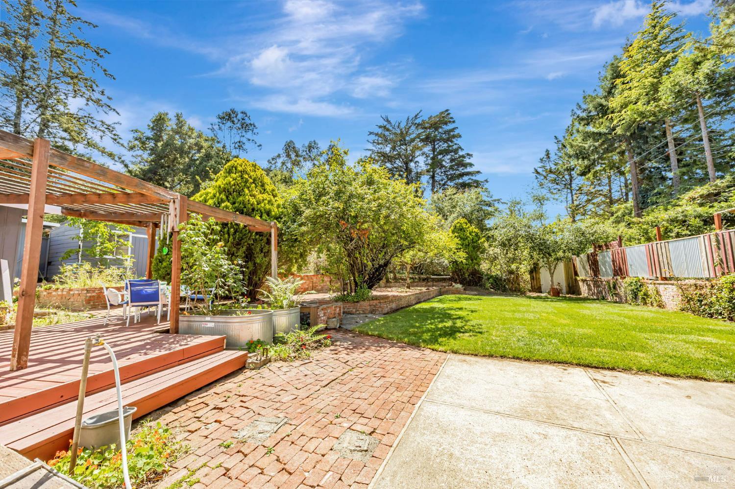 Sebastopol, California, 95472, United States, 3 Bedrooms Bedrooms, ,3 BathroomsBathrooms,Residential,For Sale,1903540