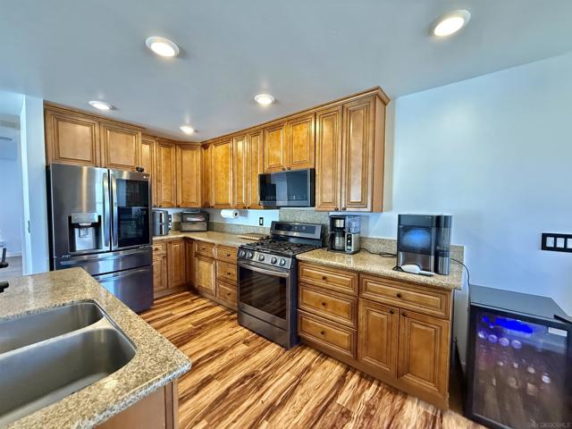 Spring Valley, California, 91977, United States, 5 Bedrooms Bedrooms, ,4 BathroomsBathrooms,Residential,For Sale,1924157