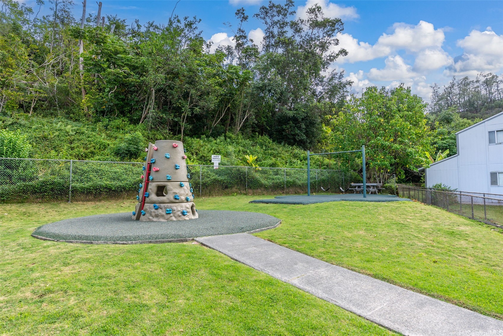 Kaneohe, Hawaii, 96744, United States, 3 Bedrooms Bedrooms, ,3 BathroomsBathrooms,Residential,For Sale,2001007