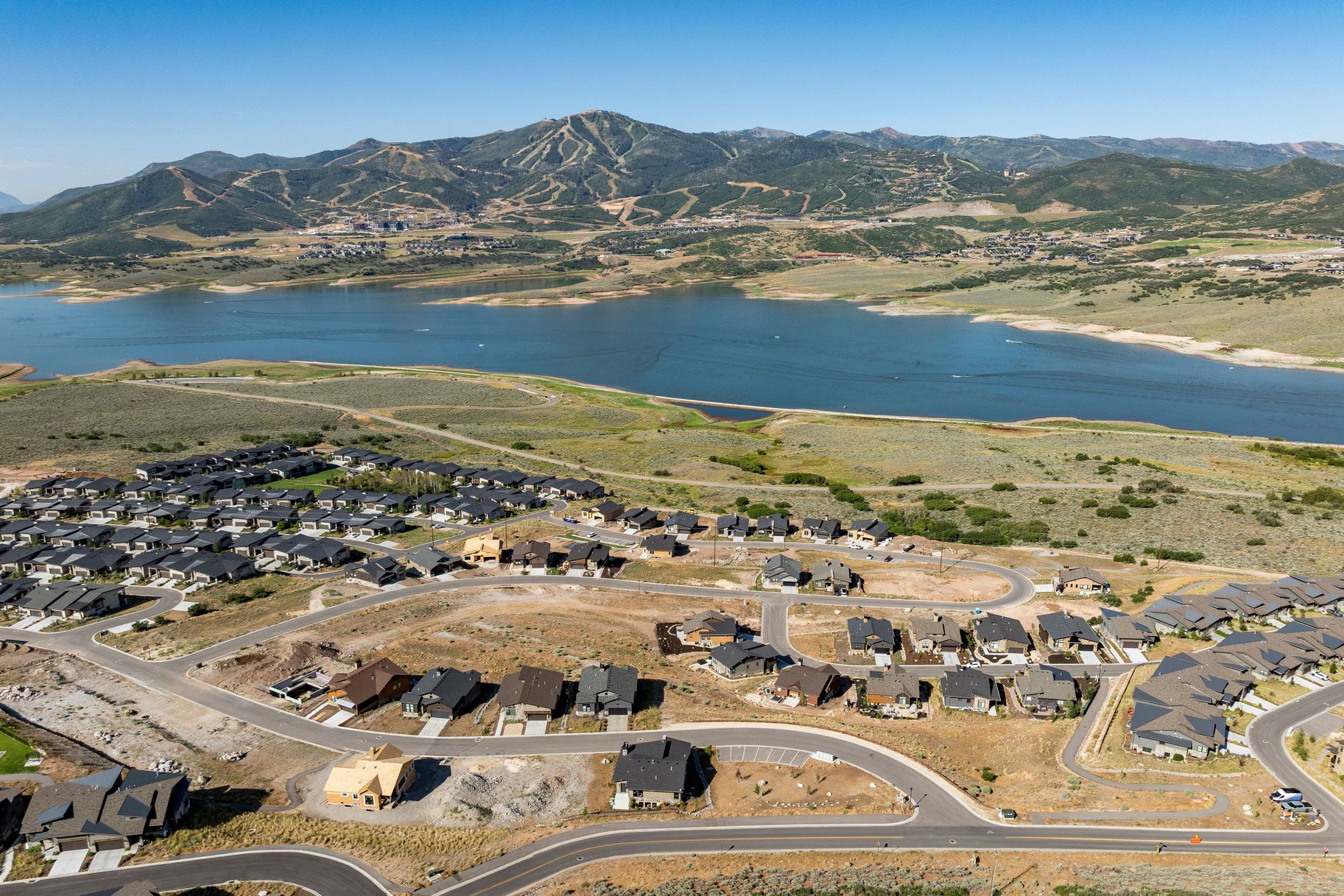  Expansive View Lot Within Lakeview Estates - 物件實景