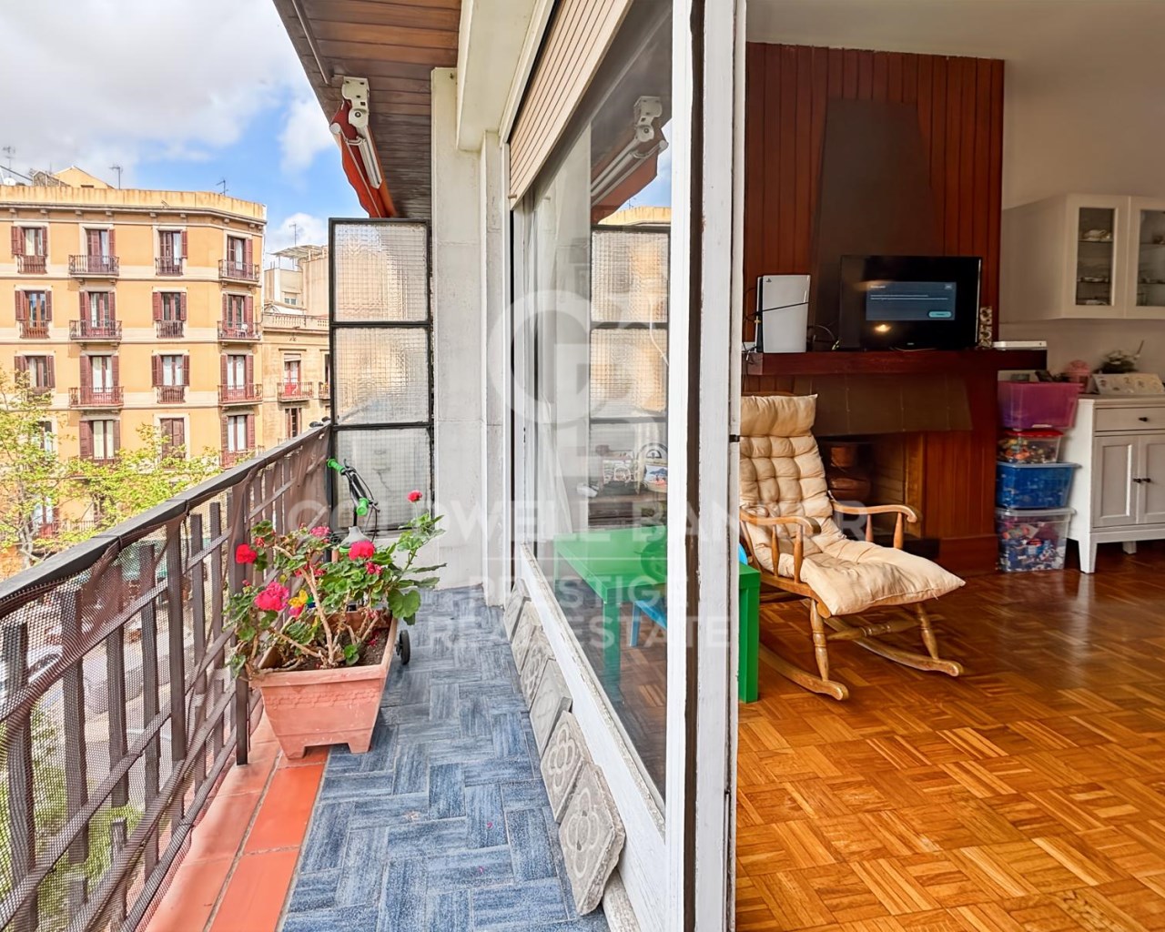 Barcelona, Catalonia, ES, 4 Bedrooms Bedrooms, ,2 BathroomsBathrooms,Residential,For Sale,1766813