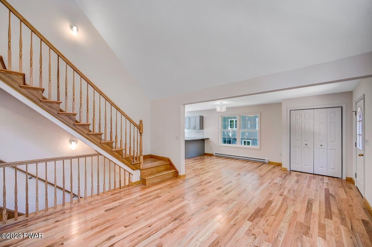 Lake Ariel, Pennsylvania, 18436, United States, 4 Bedrooms Bedrooms, ,4 BathroomsBathrooms,Residential,For Sale,1878609