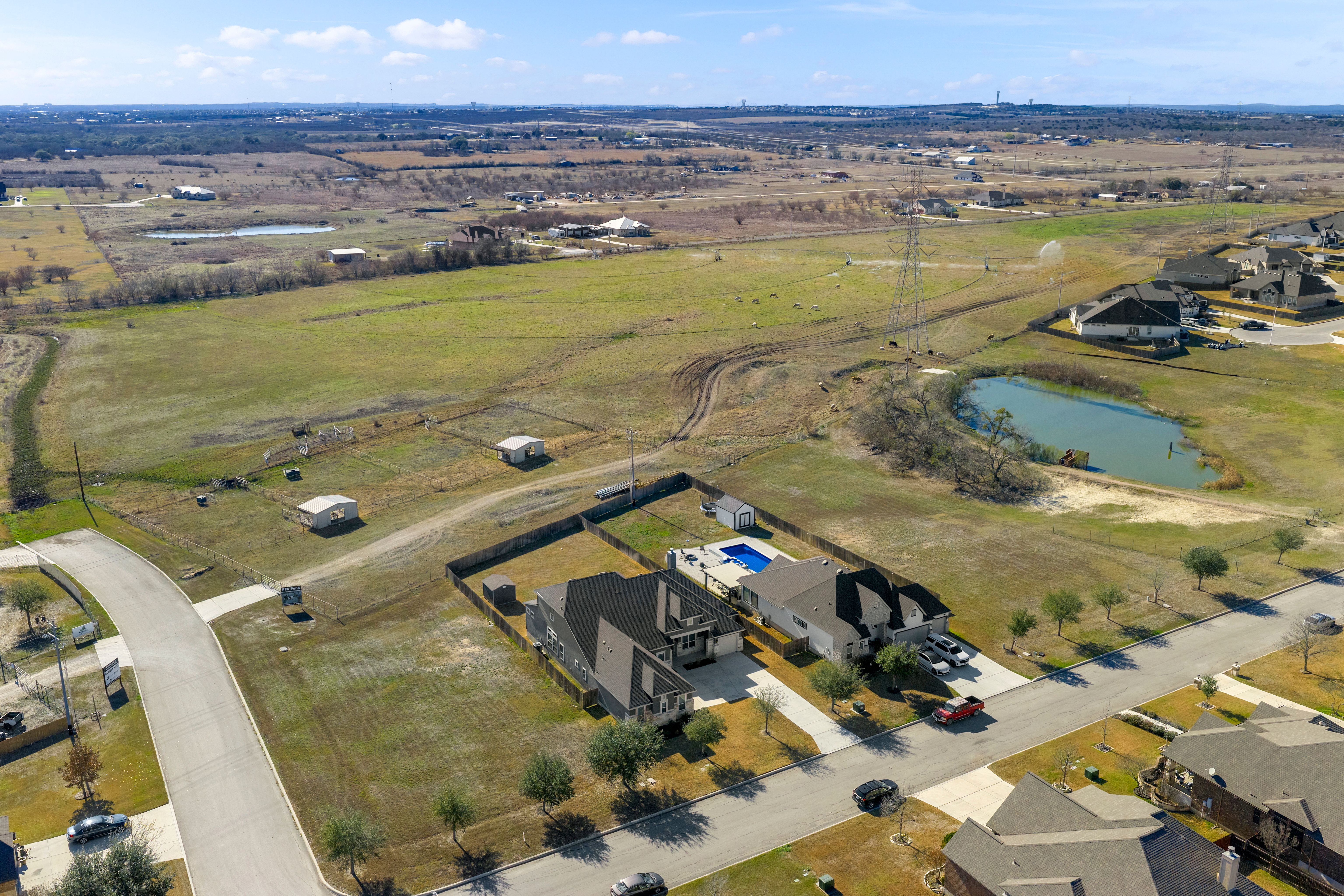  Refined Country Luxury in Gated Harvest Hills - 物件實景