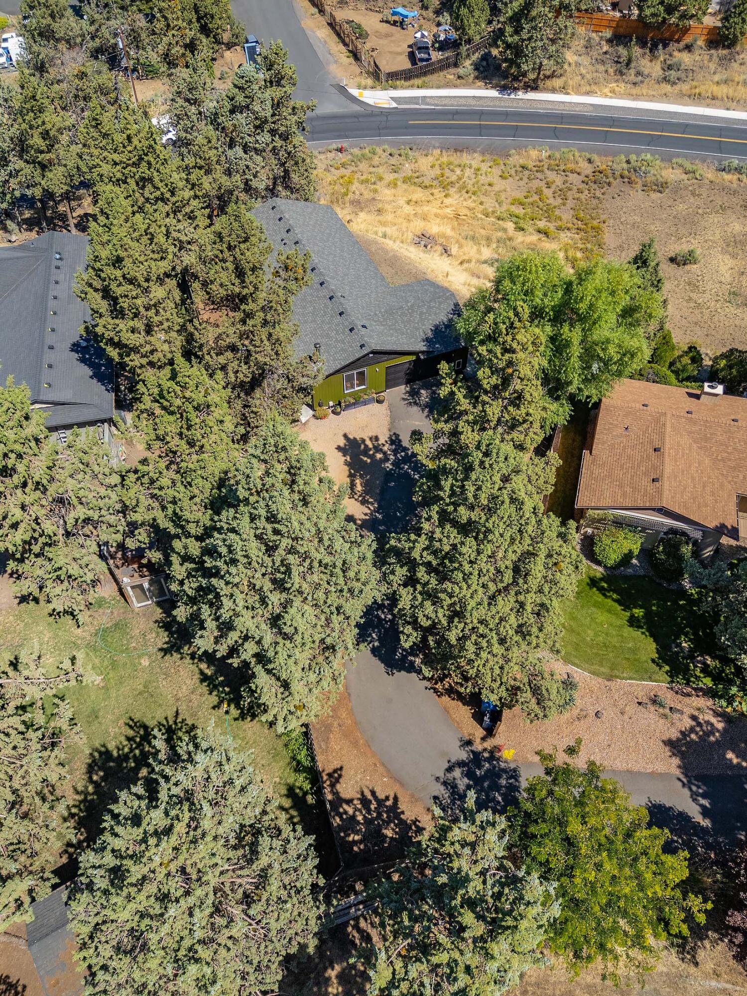 Bend, Oregon, 97701, United States, 3 Bedrooms Bedrooms, ,2 BathroomsBathrooms,Residential,For Sale,1913585