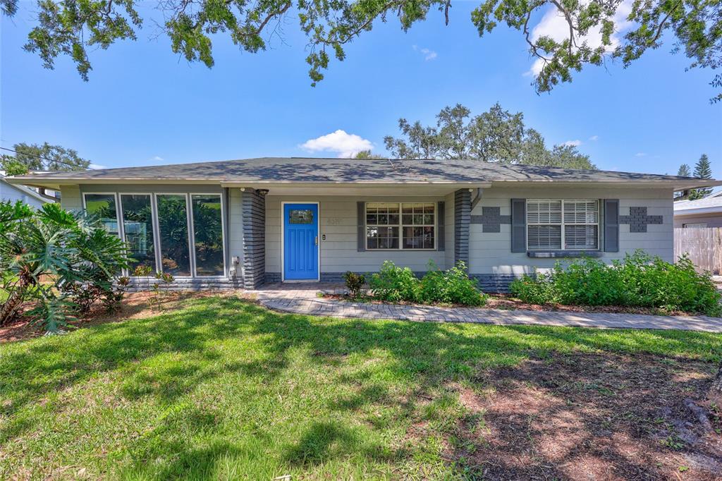 Tampa, Florida, 33611, United States, 3 Bedrooms Bedrooms, ,2 BathroomsBathrooms,Residential,For Sale,1876047