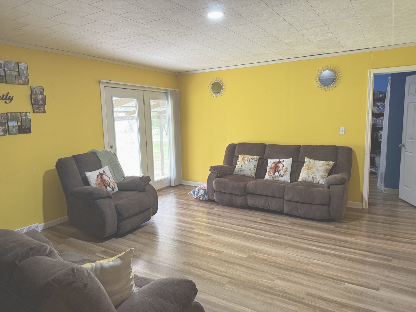 Belvidere, Illinois, 61008, United States, 3 Bedrooms Bedrooms, ,3 BathroomsBathrooms,Residential,For Sale,1795065