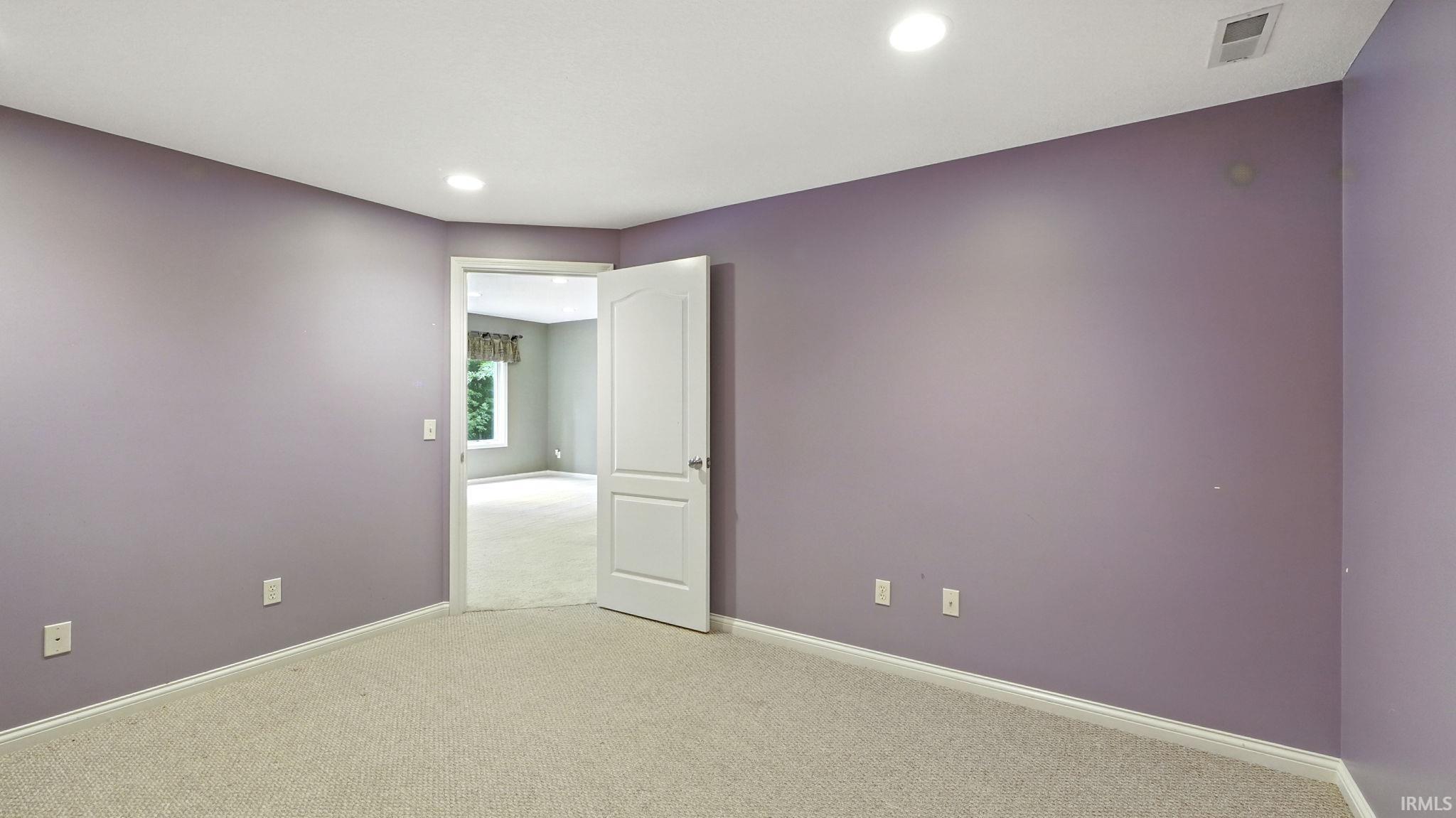 Fort Wayne, Indiana, 46814, United States, 5 Bedrooms Bedrooms, ,4 BathroomsBathrooms,Residential,For Sale,1927964