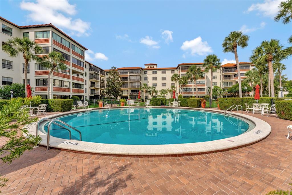 Winter Park, Florida, 32789, United States, 2 Bedrooms Bedrooms, ,1 BathroomBathrooms,Residential,For Sale,1794385
