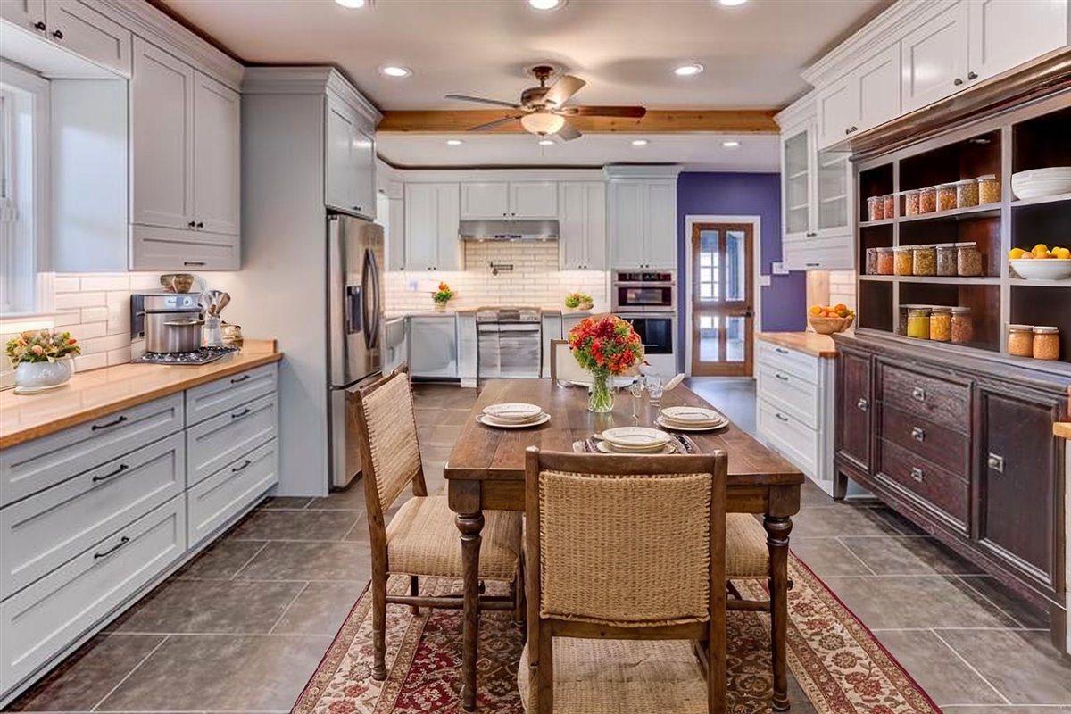 Memphis, Tennessee, 38111, United States, 4 Bedrooms Bedrooms, ,3 BathroomsBathrooms,Residential,For Sale,1974994