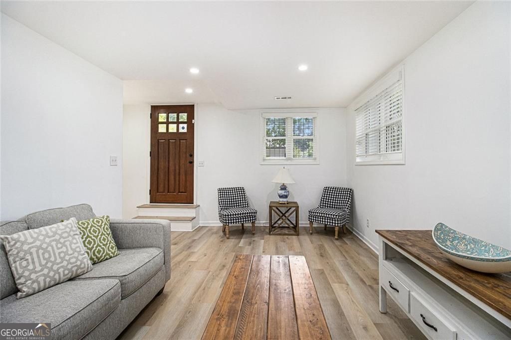 Atlanta, Georgia, 30345, United States, 4 Bedrooms Bedrooms, ,4 BathroomsBathrooms,Residential,For Sale,1929806