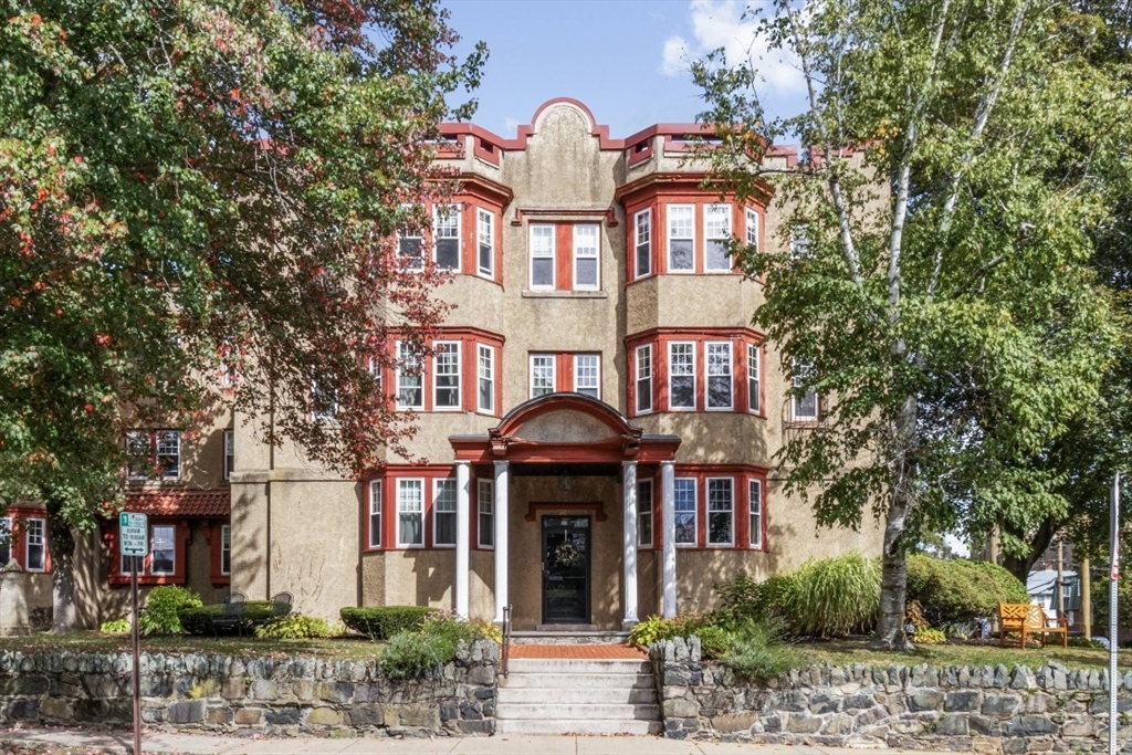 Melrose, Massachusetts, 02176, United States, 3 Bedrooms Bedrooms, ,1 BathroomBathrooms,Residential,For Sale,1950812