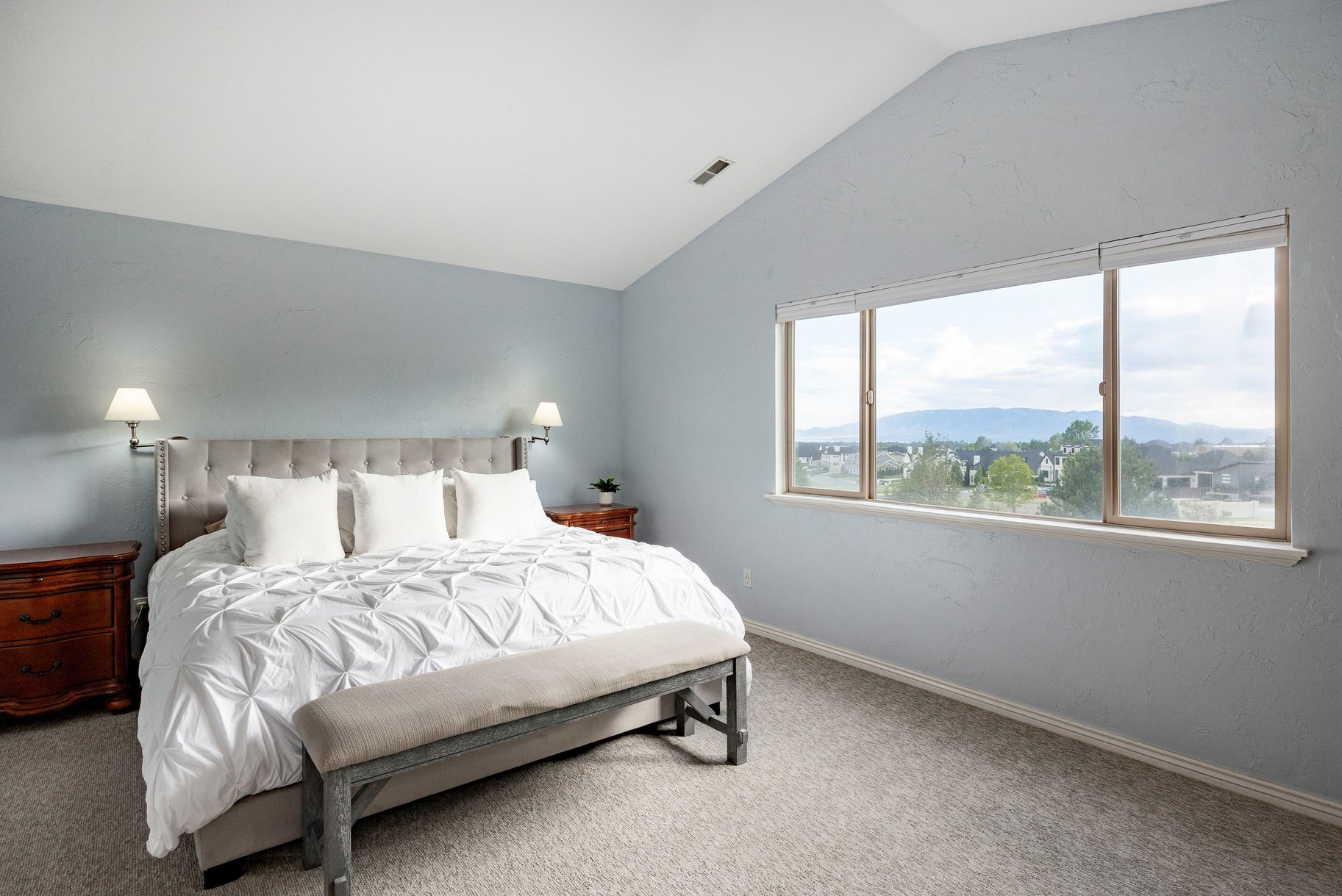  Family Home on Quiet Highland Cul-de-Sac with Incredible Views - 物件實景